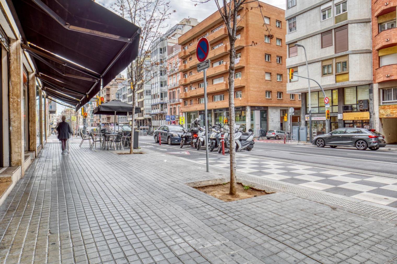 Appartement Blueground Galvany Balcony Furnished Bcn-127 *